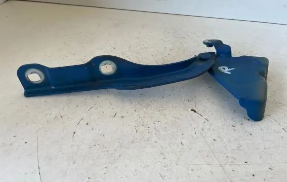 Opel Mokka Engine bonnet/hood hinges 95421581