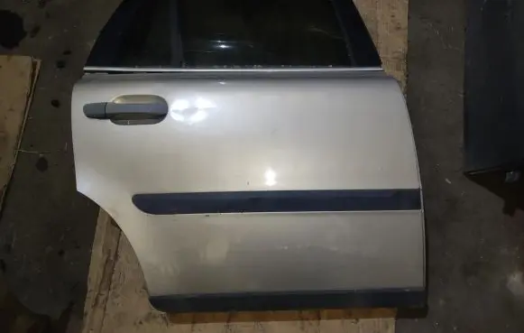 Volvo XC90 Rear door 