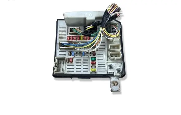 Renault Megane II Fuse module 5191580A8 8200481866