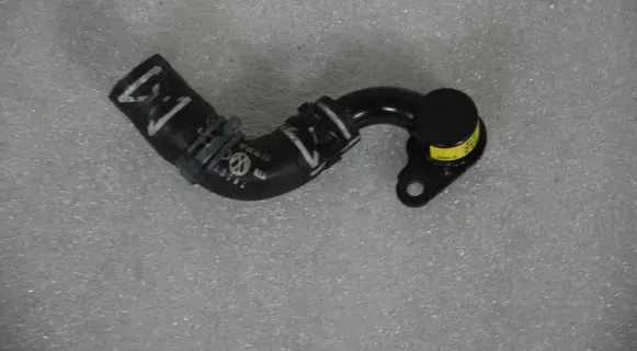 Volkswagen Transporter - Caravelle T6 Engine coolant pipe/hose 7E0121078AE