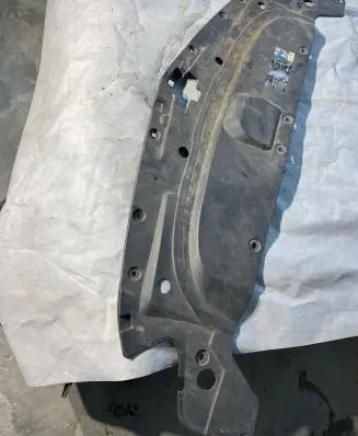 Cadillac Escalade Radiator trim 9697892880 23250458