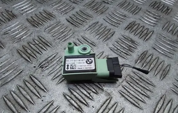 Mini One - Cooper Coupe R56 Airbag deployment crash/impact sensor 9118167 65779118167 5WK43865