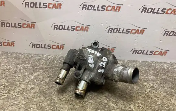 Honda CR-V Thermostat housing R061