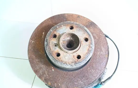 BMW 5 E60 E61 Front wheel hub spindle knuckle 6760954