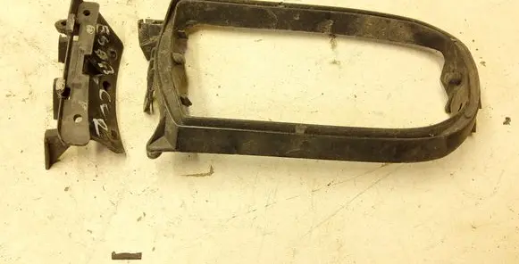 Renault Espace III Fog light bracket 