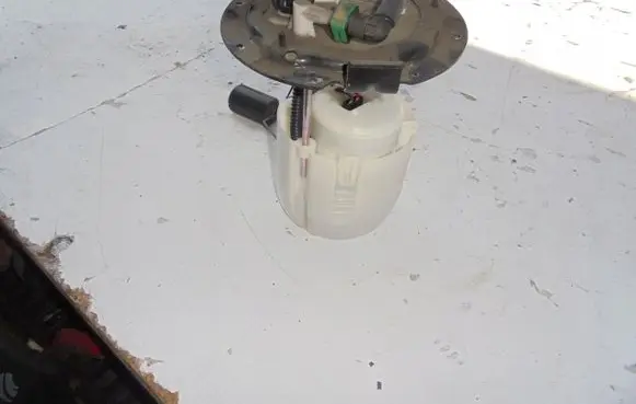 Audi Q7 4M Fuel injection high pressure pump