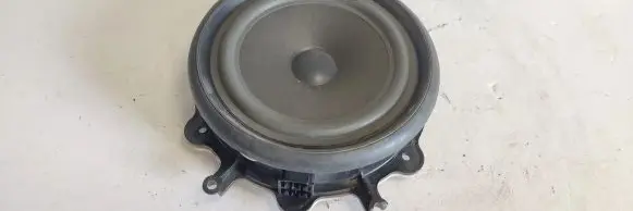Audi A3 S3 8P Front door speaker 8P0035411 8E0035411