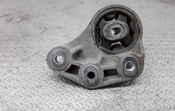 Audi A6 S6 C6 4F Rear differential mounting bracket 