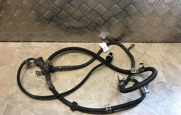 Mercedes-Benz E W212 Positive cable (battery) A2125403505