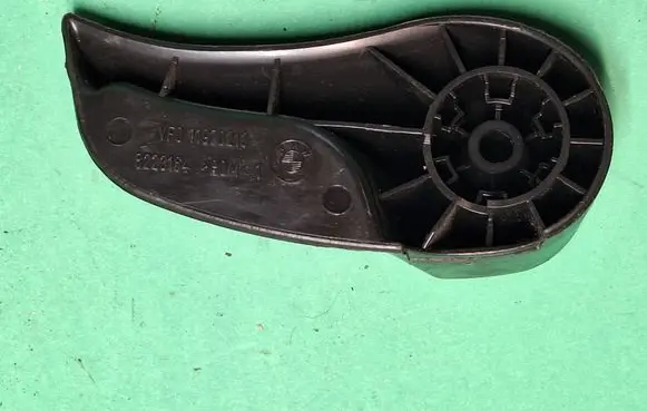 BMW X3 E83 Engine bonnet (hood) release handle 8223164