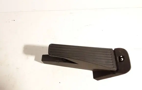 Volvo XC60 Accelerator throttle pedal 32212451