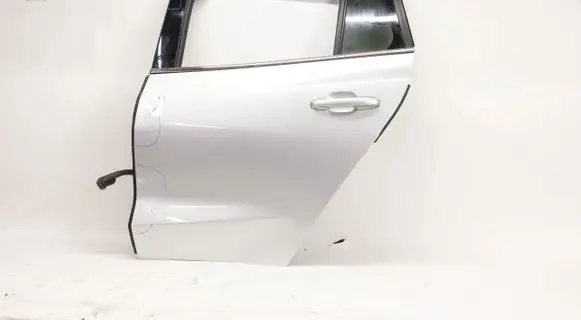 Ford Focus Front door 5777446