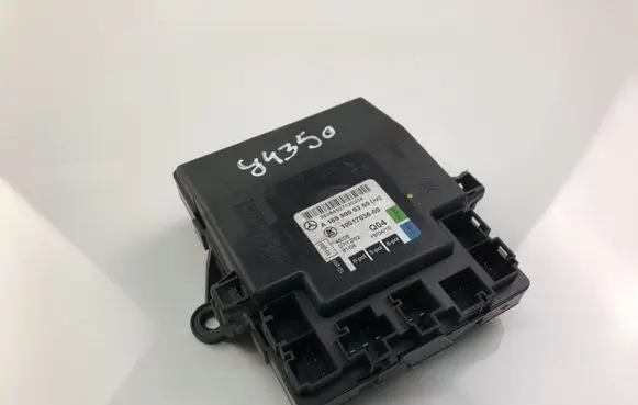 Mercedes-Benz A W169 Comfort/convenience module A1699000200