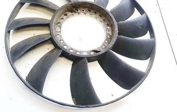 Volkswagen PASSAT B5 Fan impeller 058121301b
