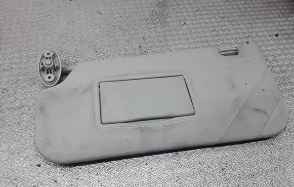 Sun visor