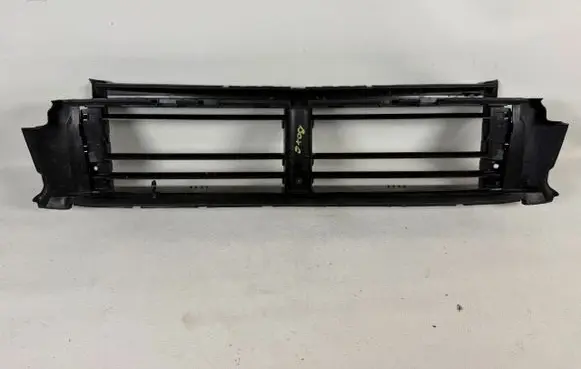 Audi A4 S4 B9 8W Intercooler air guide/duct channel 