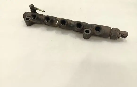 Toyota RAV 4 (XA20) Fuel main line pipe 