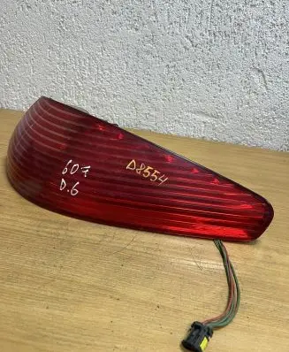 Peugeot 607 Rear/tail lights D8554