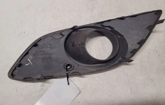 Opel Zafira B Front bumper lower grill 13247323 537776606 15463