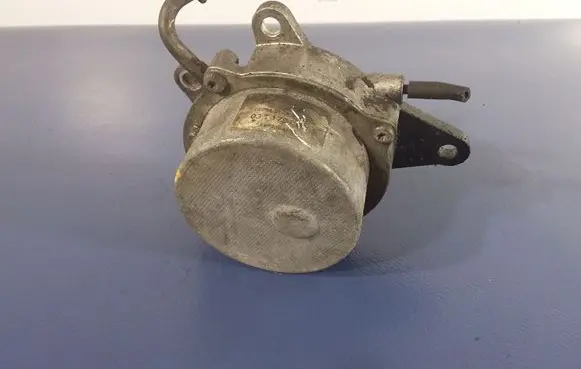 Vacuum pump