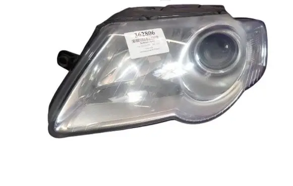 Volkswagen PASSAT B6 Headlight/headlamp