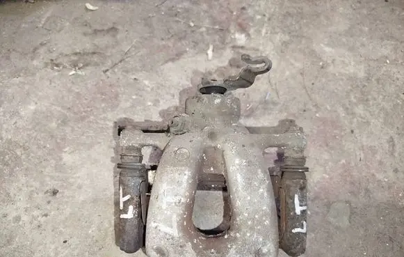 Alfa Romeo 159 Rear brake caliper