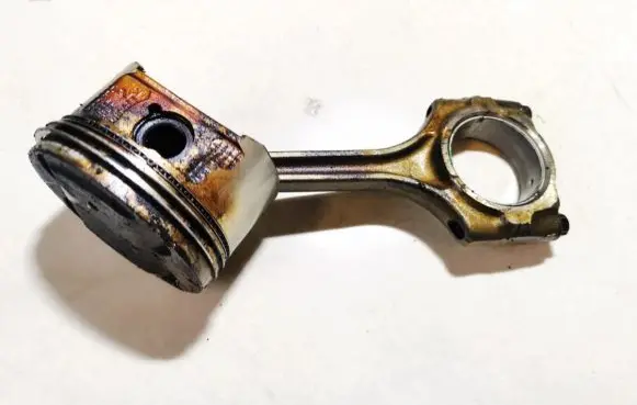 Honda Accord Piston with connecting rod PCC