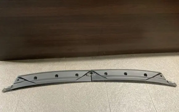 Iveco Daily 6th gen Wiper trim 5801918264 5801918265