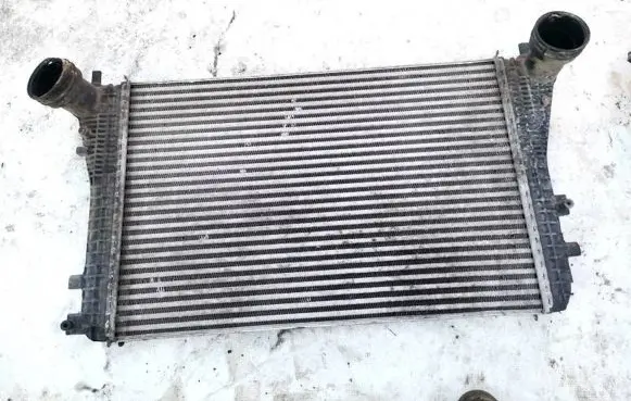 Volkswagen Tiguan Intercooler radiator 3c0145805p