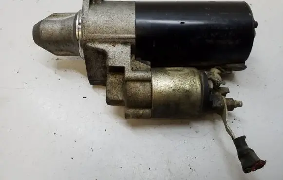 Jeep Grand Cherokee (WK) Starter motor 04801516AA