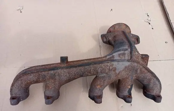 Volkswagen Transporter - Caravelle T4 Exhaust manifold 074253033C