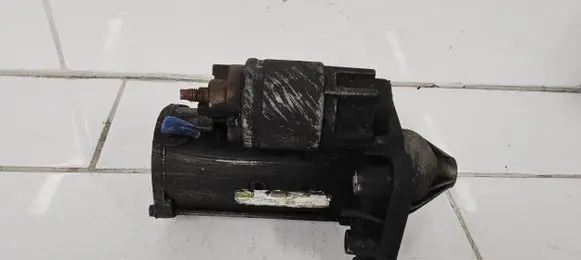 Peugeot 5008 Starter motor TS22E26