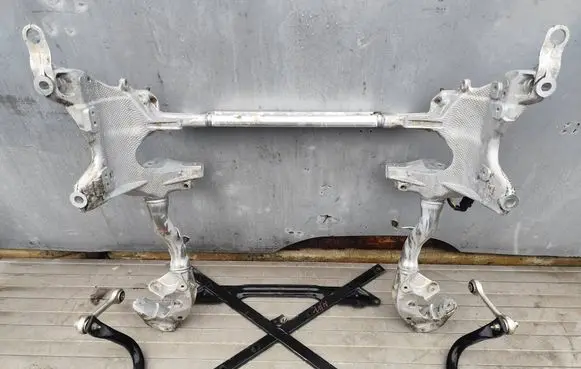 Porsche Macan (95B) Front subframe 8R0399315J 838110573