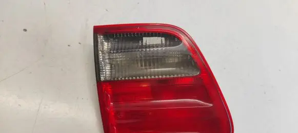 Mercedes-Benz E W210 Tailgate rear/tail lights A2108207364 324521 2351