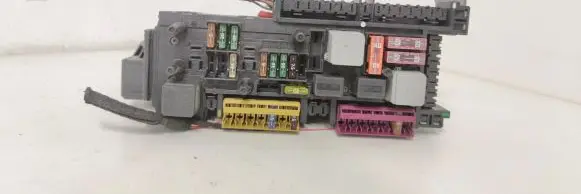 Mercedes-Benz C W204 SAM control unit A2049060205 2049060205 A2049019702