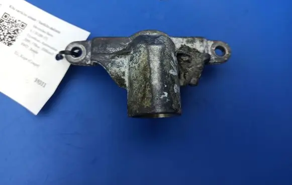 Mercedes-Benz E C207 W207 other engine part A6420100131
