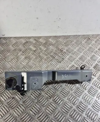 Volvo XC40 Fender mounting bracket 32277537