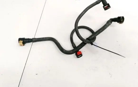 Ford Mondeo Mk III Engine coolant pipe/hose