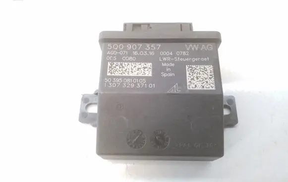 Volkswagen Polo V 6R Light switch 5Q0907357