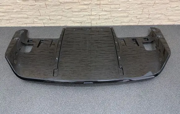 Aston Martin DBS Superleggera Rear window tailgate spoiler KY7333612AD