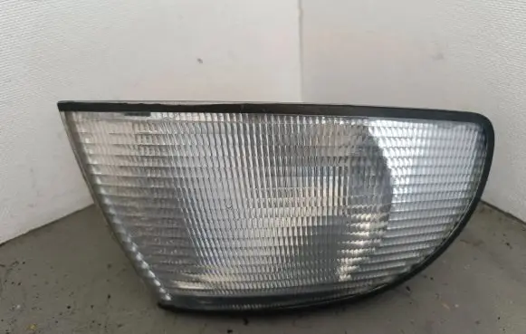 Audi A4 S4 B5 8D Front indicator light