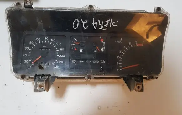 Ford Sierra Speedometer (instrument cluster) 87BB10K843CB