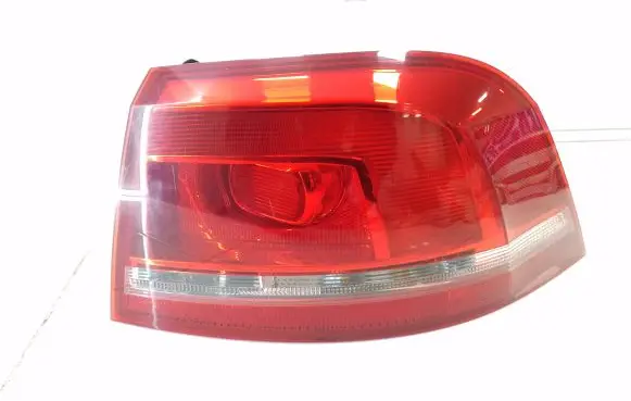 Volkswagen PASSAT B7 Rear/tail lights 3AF945096C