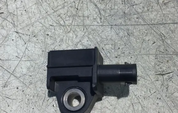 Mercedes-Benz C W205 Airbag deployment crash/impact sensor 2229051400 160401
