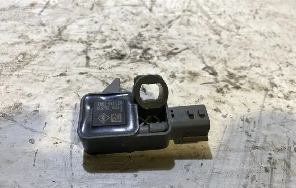 Renault Megane III Airbag deployment crash/impact sensor 988300005R 045202010612