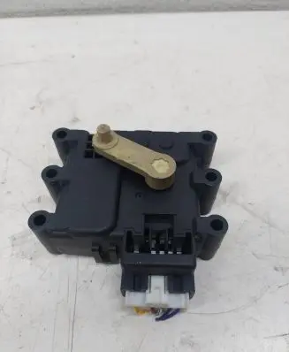 Mazda 5 Air flap motor/actuator 5W27G