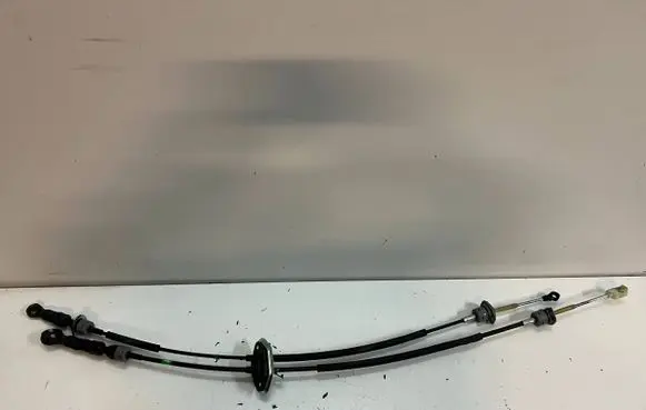 Hyundai i20 (PB PBT) Gear shift cable linkage 