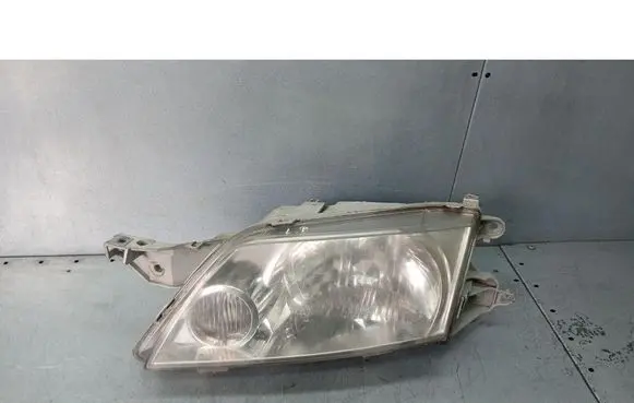 Mazda Premacy Front reflector 