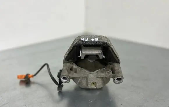 Audi A7 S7 4G Engine mount bracket