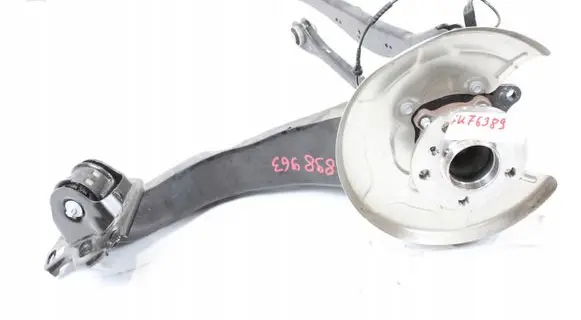 BMW 2 F45 Stub axle 